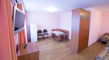 Фото номера Четырехместный номер Гостиница Crystal Hotel г. Богородицк 4