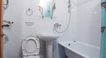Фото номера Двухместный номер с 2 отдельными кроватями Гостиница Crystal Hotel г. Богородицк 2